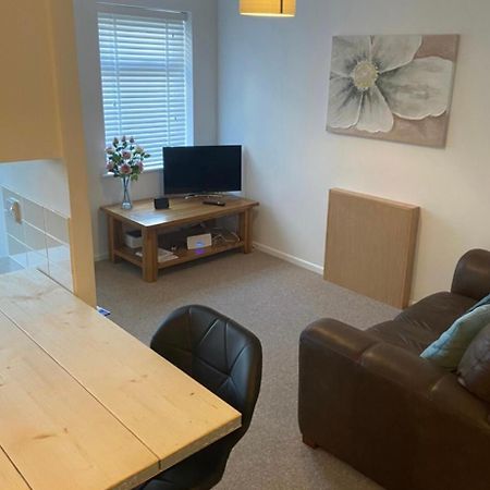 One Bedroom Ground Floor Flat Central Chichester Eksteriør bilde