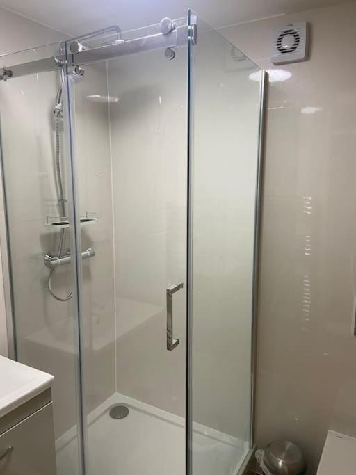 One Bedroom Ground Floor Flat Central Chichester Eksteriør bilde